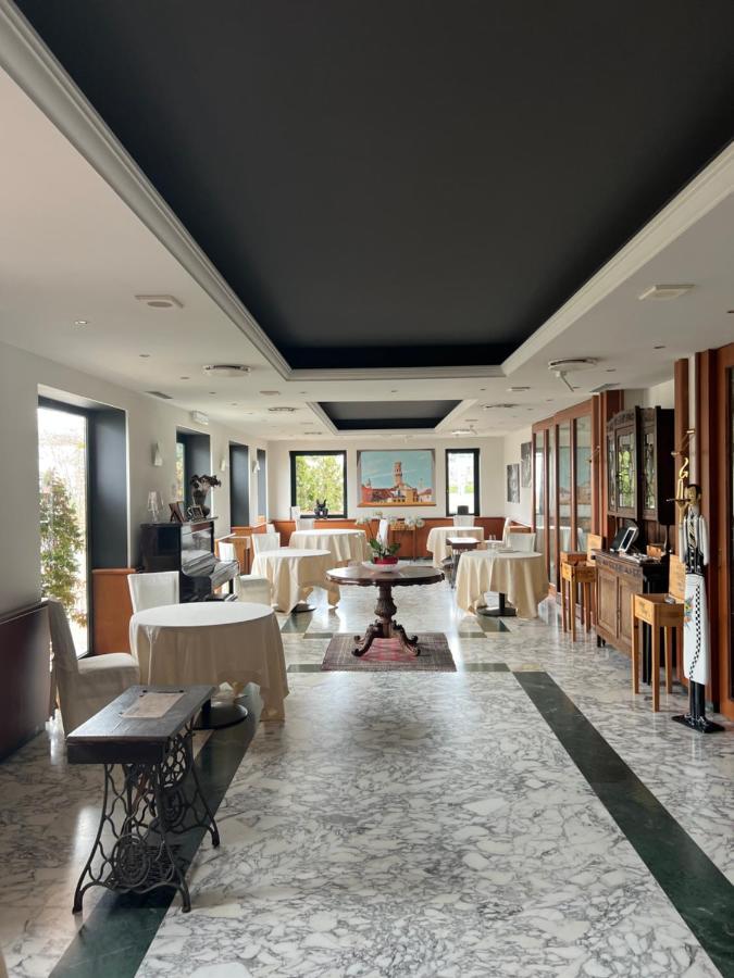 Hotel Cinzia Ristorante Christian E Manuel Vercelli Dış mekan fotoğraf