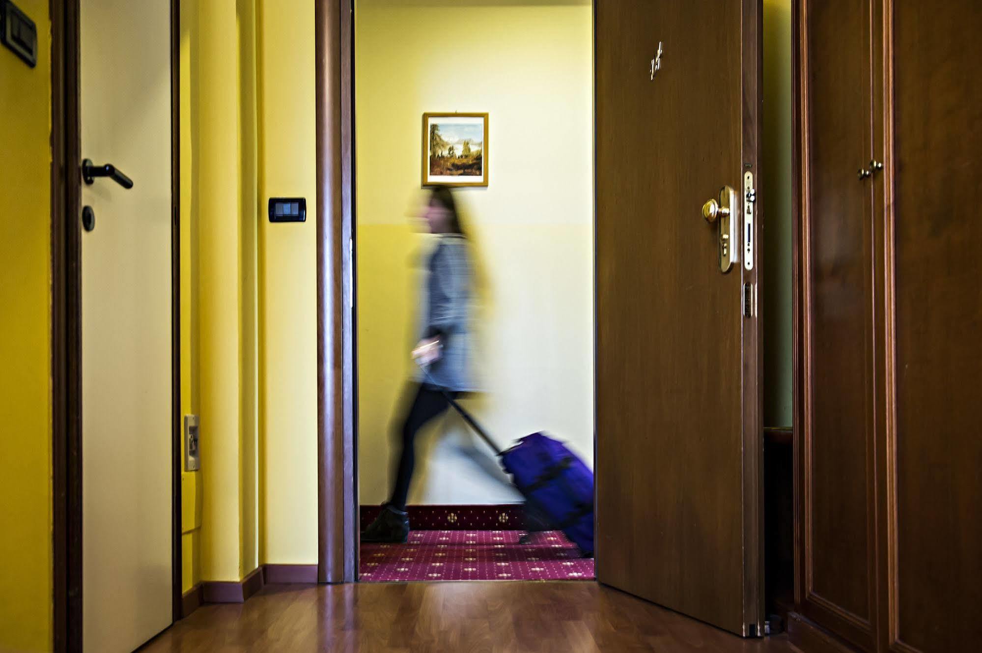 Hotel Cinzia Ristorante Christian E Manuel Vercelli Dış mekan fotoğraf