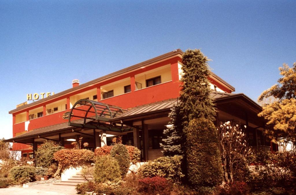 Hotel Cinzia Ristorante Christian E Manuel Vercelli Dış mekan fotoğraf